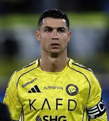 C罗可能重返欧洲或前往美职联我还是那个观点，罢赛风波会尽快过去的，因为我罗最看重