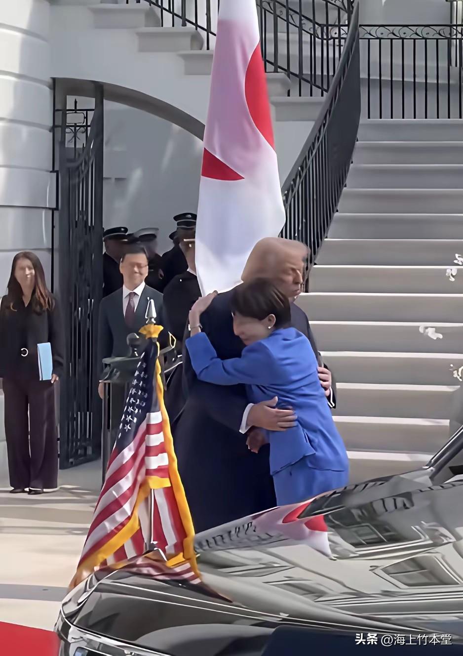 美日峰会：一场心照不宣的“投名状”

日本首相高市早苗的到访白宫，这场被冠以“深