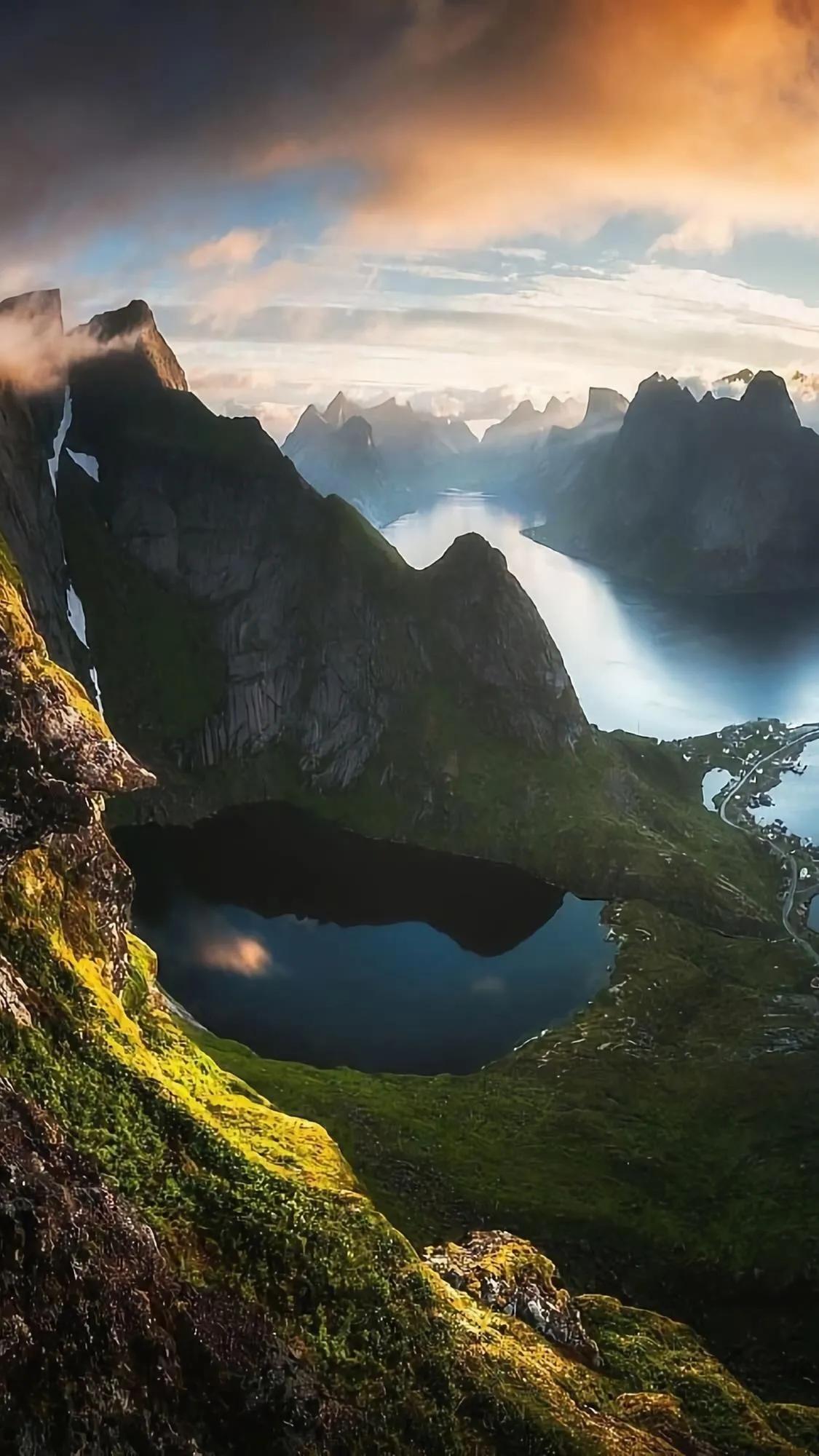 人的精力省着点用，精力足不会生病，精力足容易发财，精力足容易好事连连。存精力等于