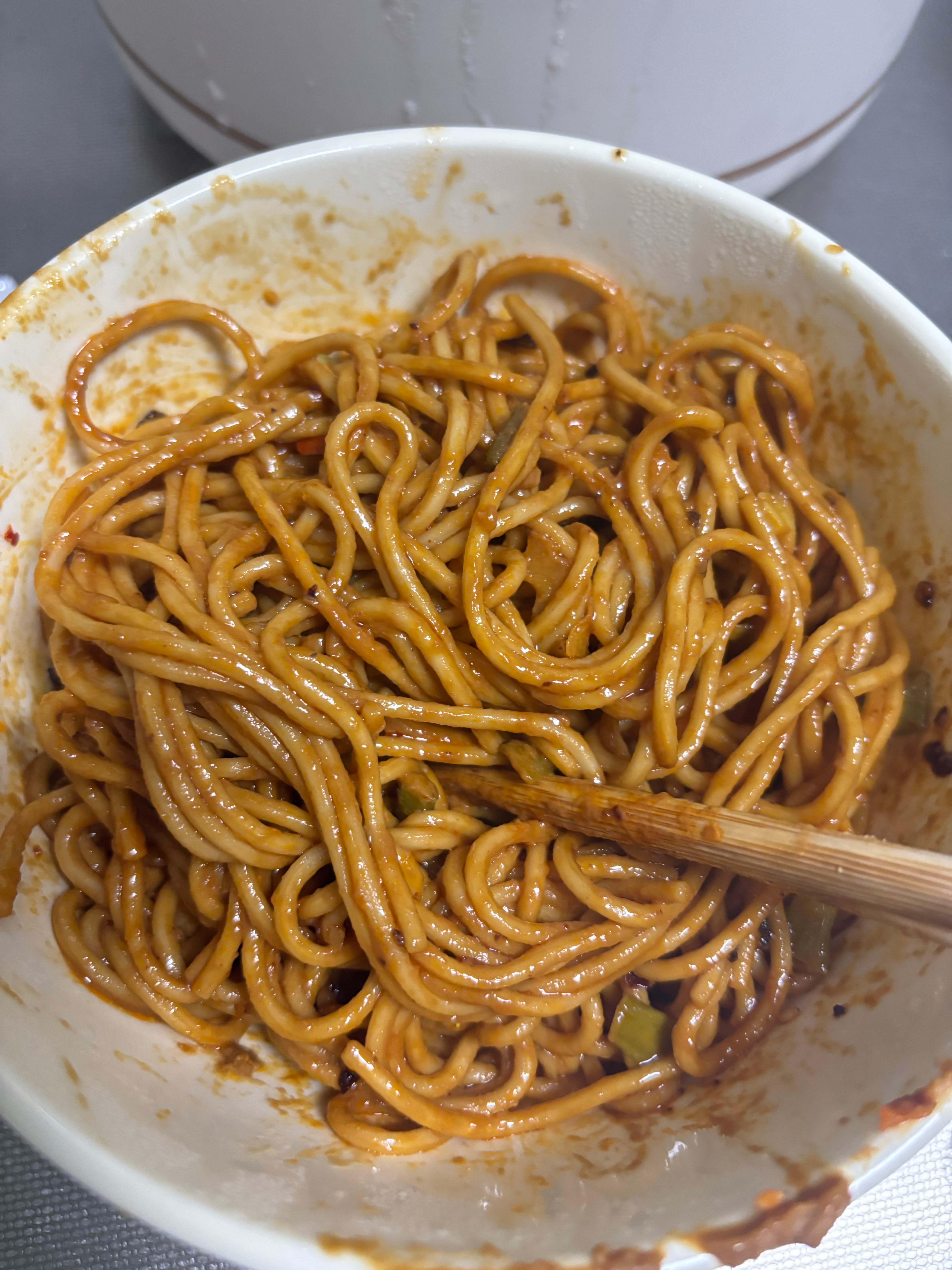 很久没吃热干面，再吃就觉得好好吃，我还加了老干妈