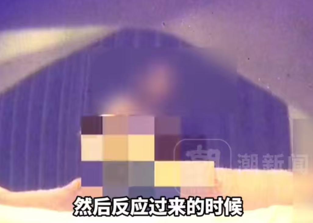 浙江杭州，一男子进入一家足浴店享受推拿服务，点了一个年轻漂亮的女技师，跟女子表示