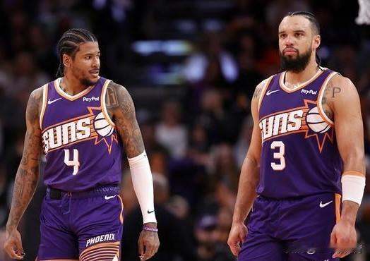 看到狄龙的表现火箭后悔不已，但看到杰伦格林后，火箭笑了！
休赛期，火箭队用狄龙布