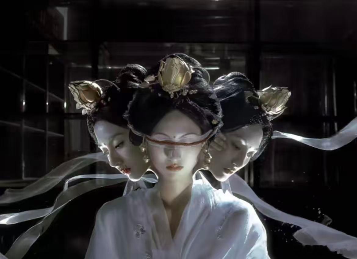 点开戛纳发现全是熟人作品谁懂我收藏的视频在戛纳展映，而且还都是熟人！从煎饼夏天再