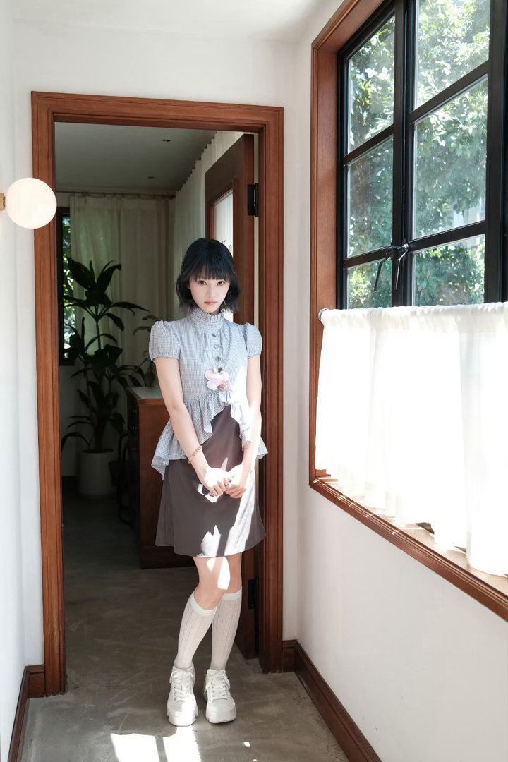 黄灿灿浪姐的拉票口号全靠AI我家那闺女黄灿灿和AI的拉扯实在有趣，精心构思的浪姐