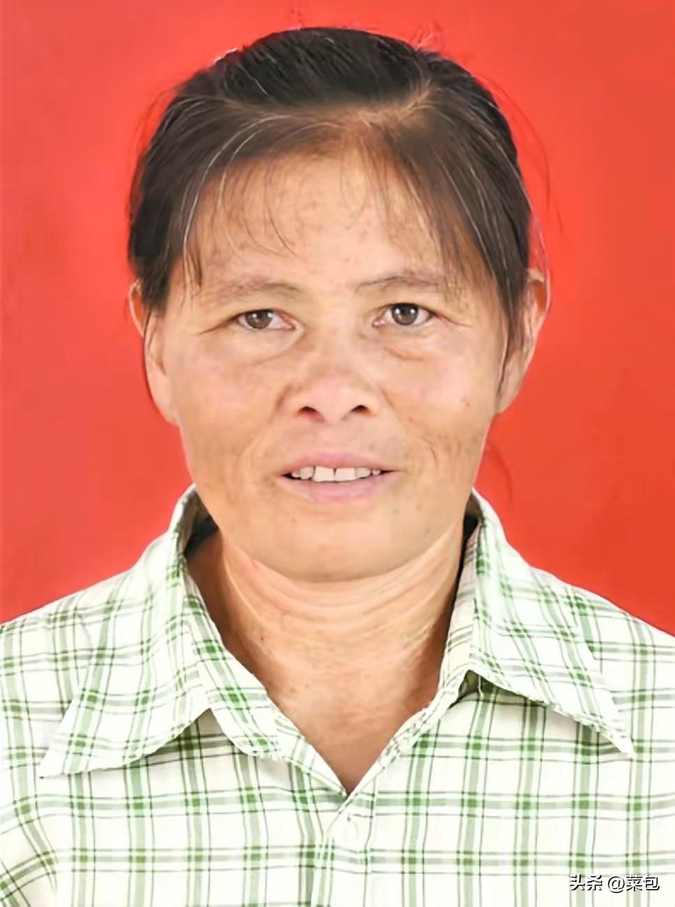 蔡玉华，女，汉族，1953年6月生，福建省泉州市泉港区涂岭镇樟脚村村民。

蔡玉