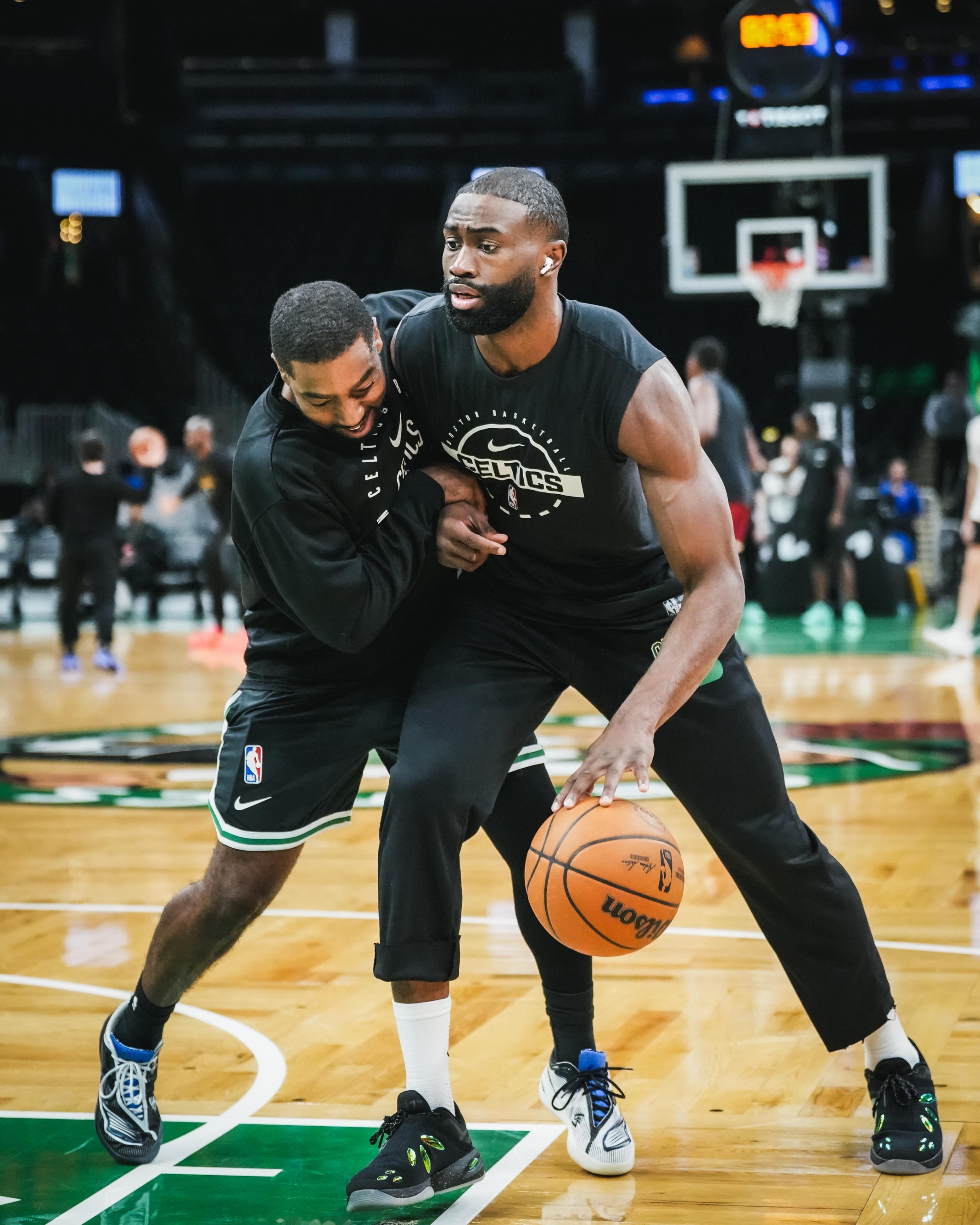 主场迎战骑士！BLEEDGREEN波士顿凯尔特人[超话] ​​​