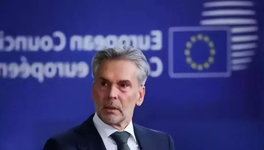 荷兰方面表态了！
 
据媒体报道，有官员称“若中国断供稀土，荷方将采取必要手段”