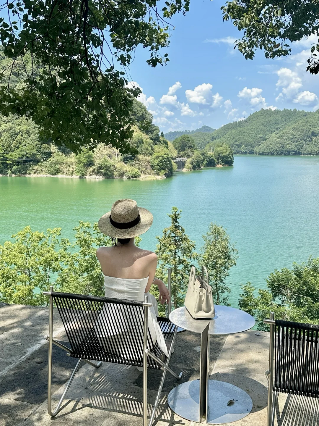 好风景就在云下湖畔