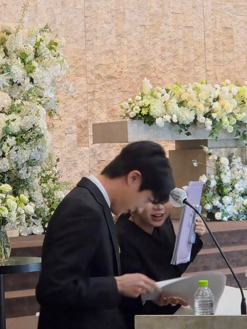 【Theqoo】今日出席朋友婚礼担任司仪的BTS金硕珍，worldwide ha