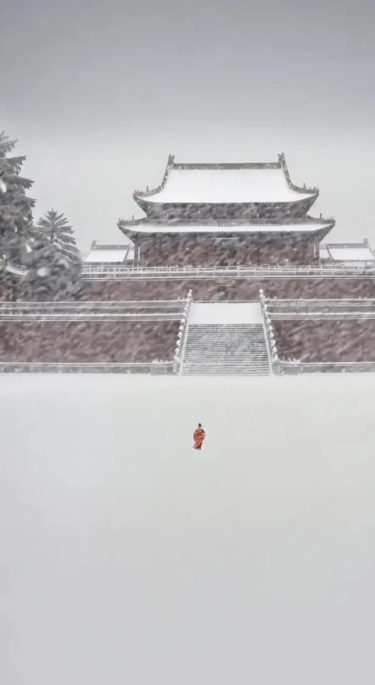 2024抖音十大经典bgm，你最喜欢哪首？
一、《尘缘》
原唱罗文，发行于198