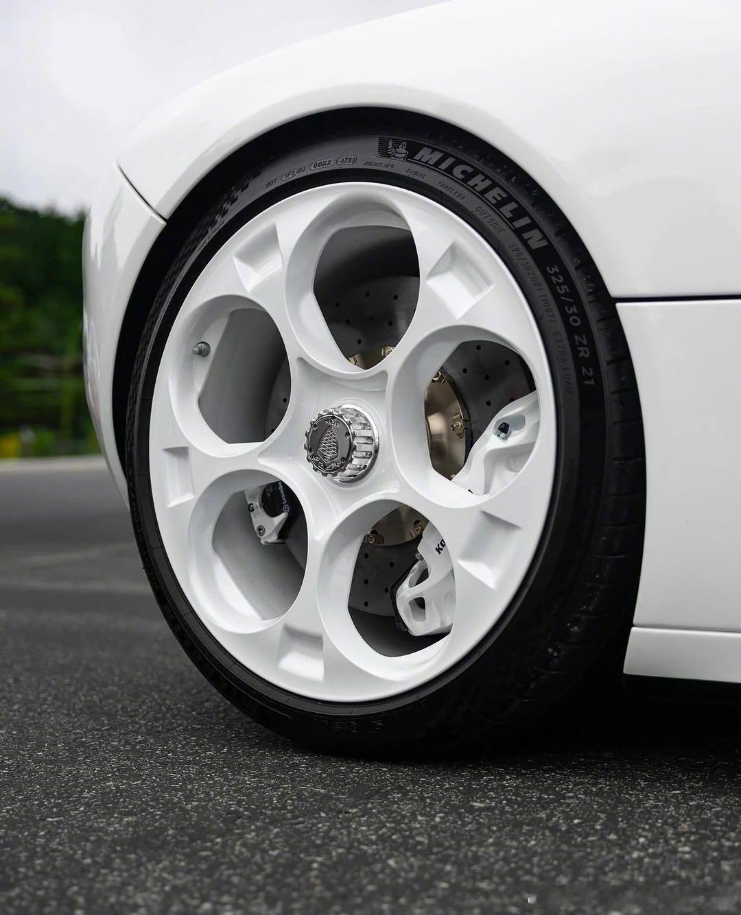 柯尼赛格cc850，真正的白色北欧幽灵