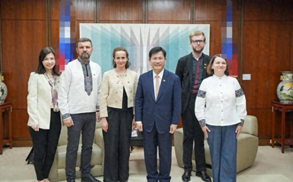 关于乌克兰无人装备技术向亚太外溢的消息，引发了不少讨论，尤其是涉及日本、菲律宾以