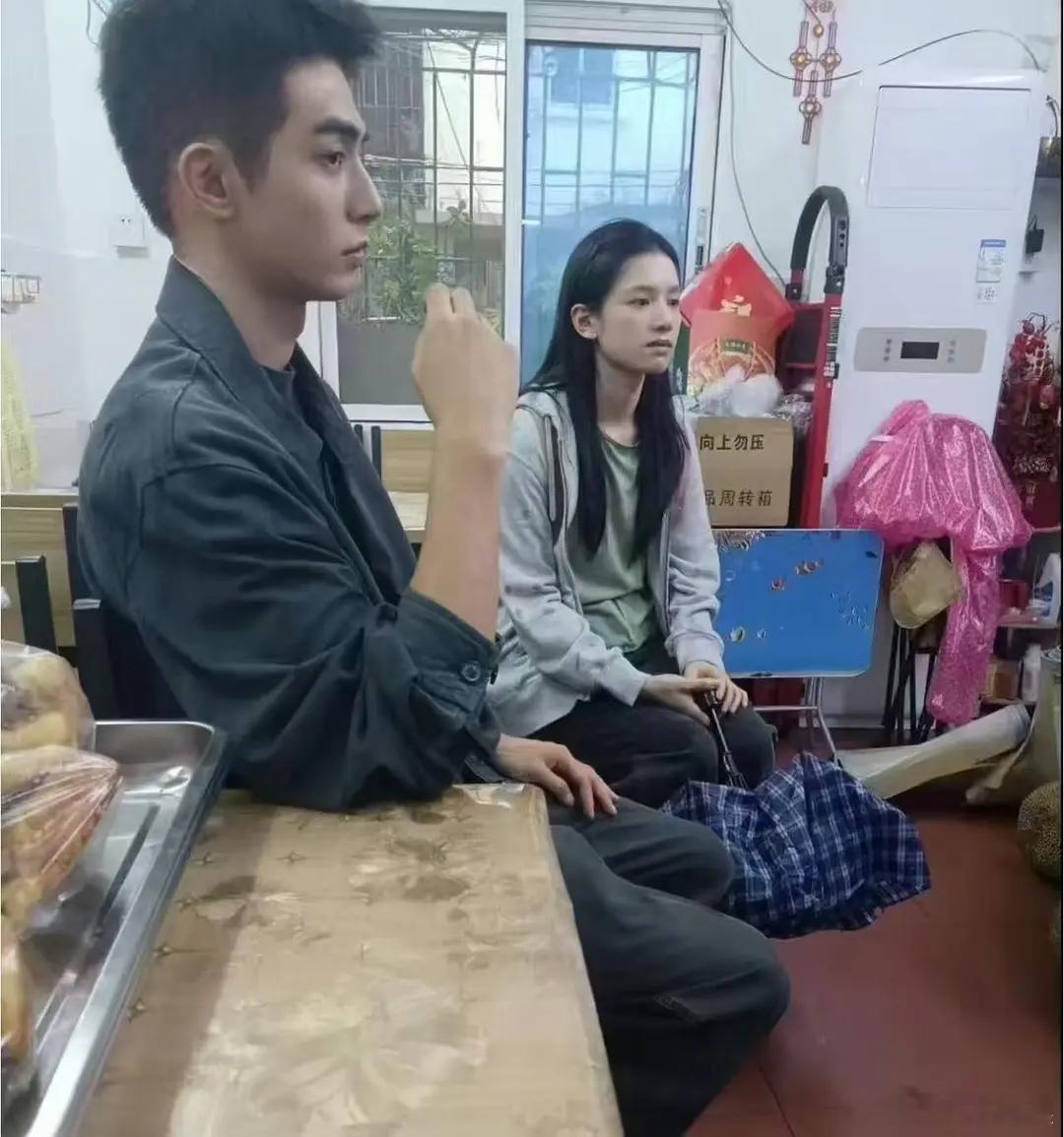 都说🦴剧里张婧仪宋威龙诈骗，难道路透就很好吗？ 