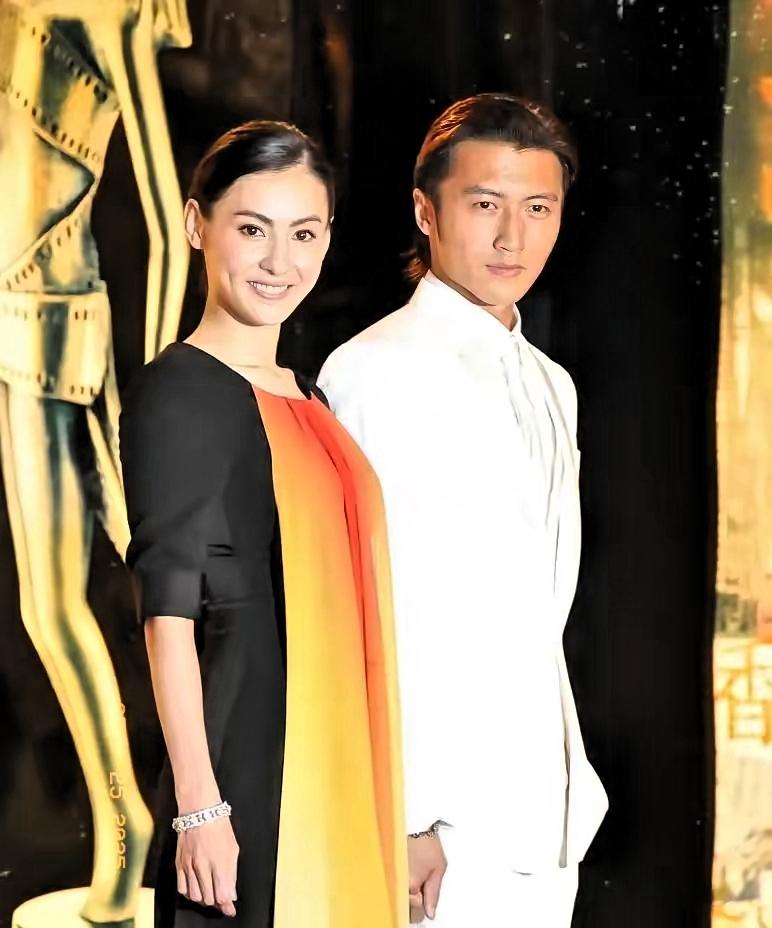 别再扒“锋芝复合”了！人家早跳出情爱套路，把“离异养娃”玩成了港圈范本——这波操