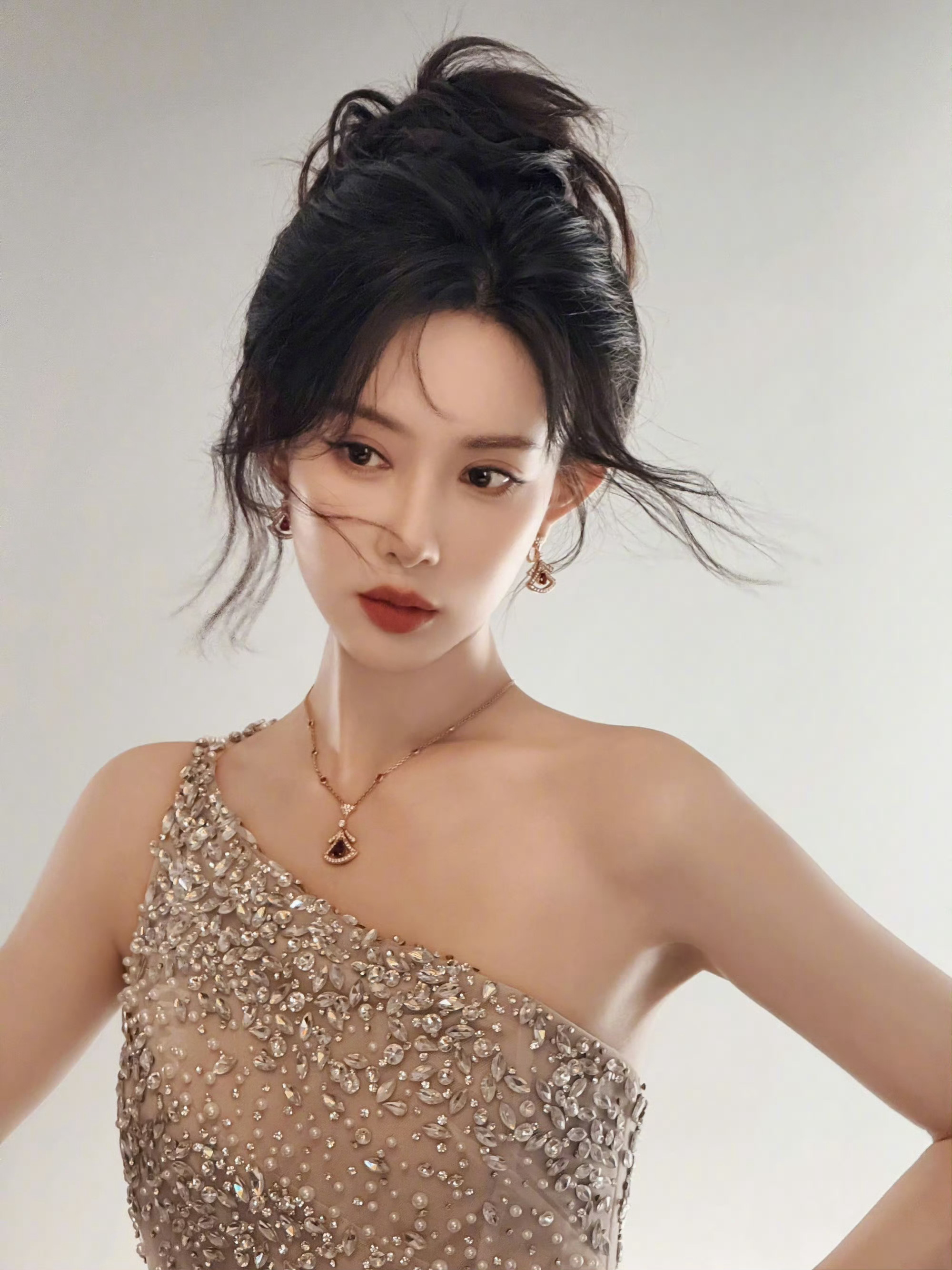 奔跑吧天路篇全阵容官宣 奔跑全员阵容：李晨、郑恺、沙溢、白鹿、范丞丞、宋雨琦、张