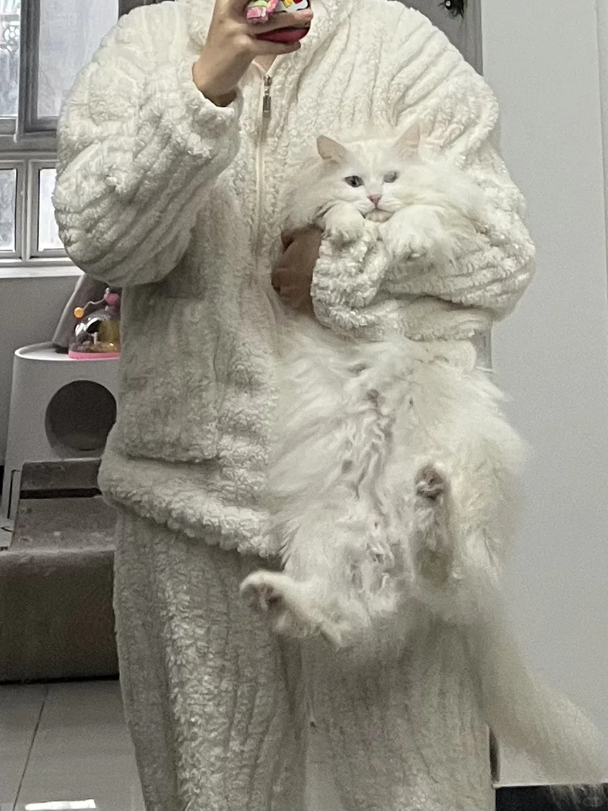 麻麻，嘎吱窝勒勒的🦁