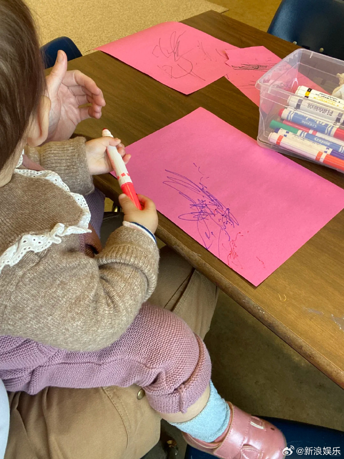 夏克立再当爸夏克立回应网传录音 4月1日，夏克立回应早前曝光的录音(P6)，并晒