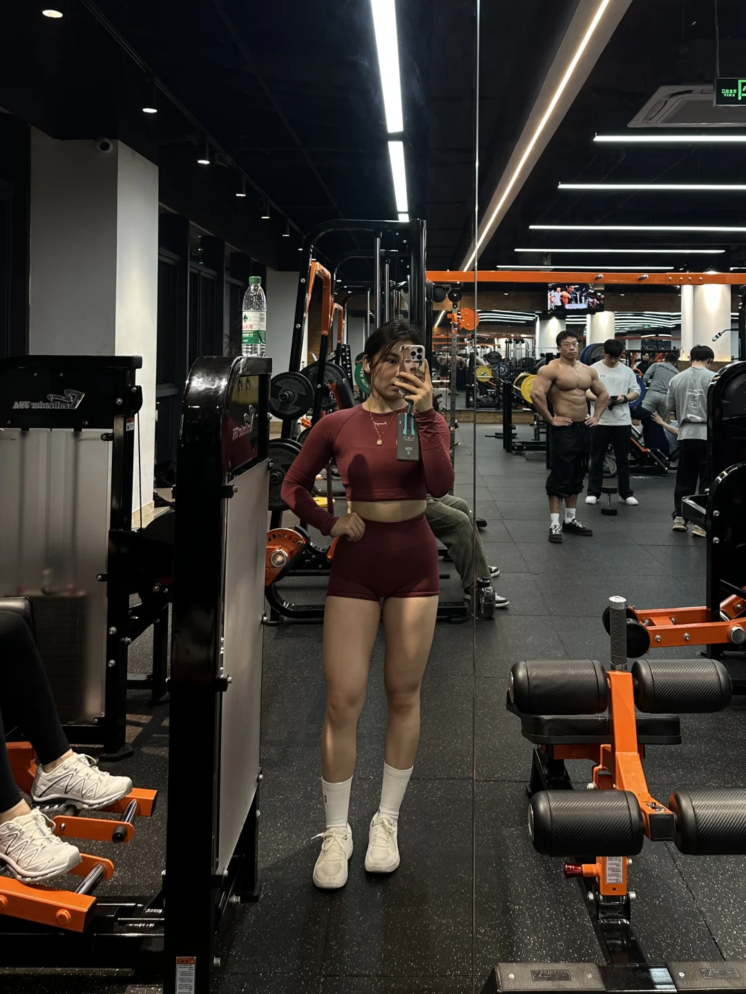 年少不知粗腿好