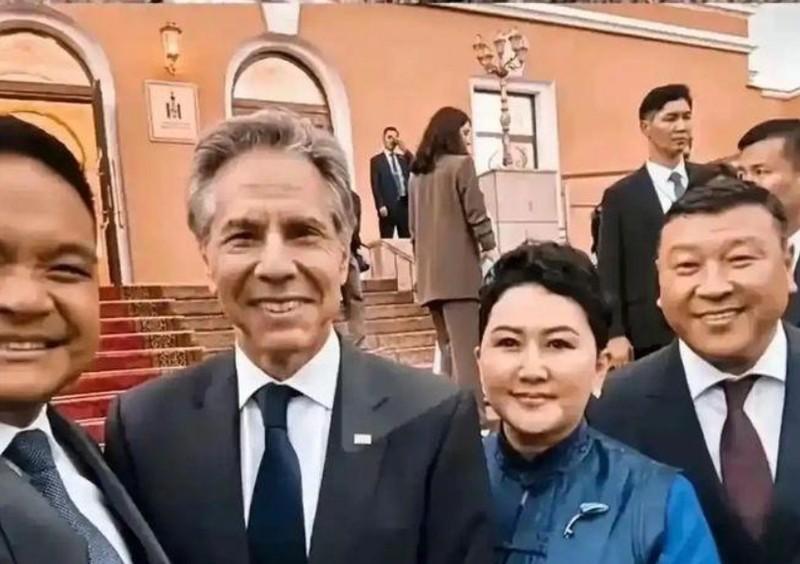 美国说急需稀土，蒙古二话不说立马挖了十万吨，可这边刚把稀土准备好，美国那边却突然