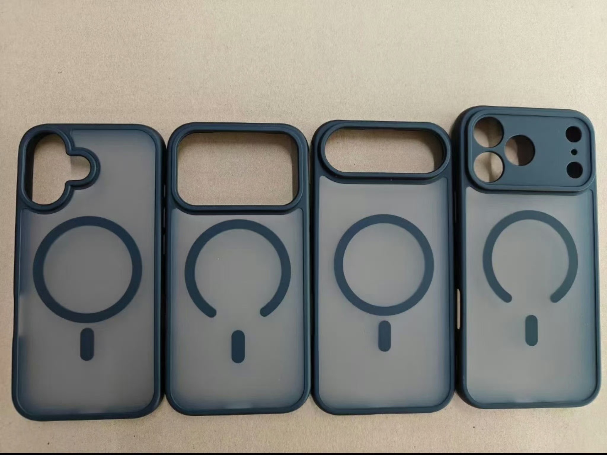 iPhone 17系列 Magsafe 手机壳，看着有些陌生啊[二哈] ​​​