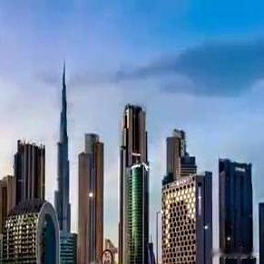 《上百亿美元打水漂！中东数据中心遇袭，科技巨头集体傻眼》导弹打穿亚马逊在阿联酋和