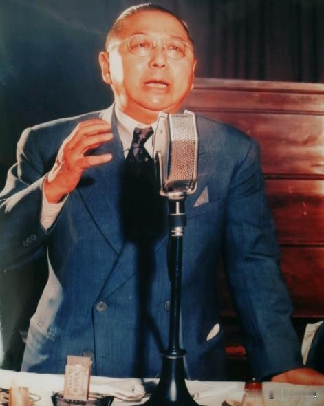 1950年，孙科流落法国生活艰难，写信给台北的蒋介石请求帮助，蒋介石看后冷笑：孙