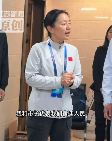 宿迁周末迎来苏超主场首战，也是新赛季的第一场比赛，宿迁主场轻松拿捏老大南京，以2