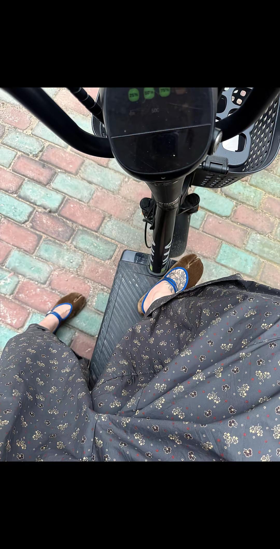 不能理解！但尊重 舒适至上平底鞋  女生不费力的夏季穿搭