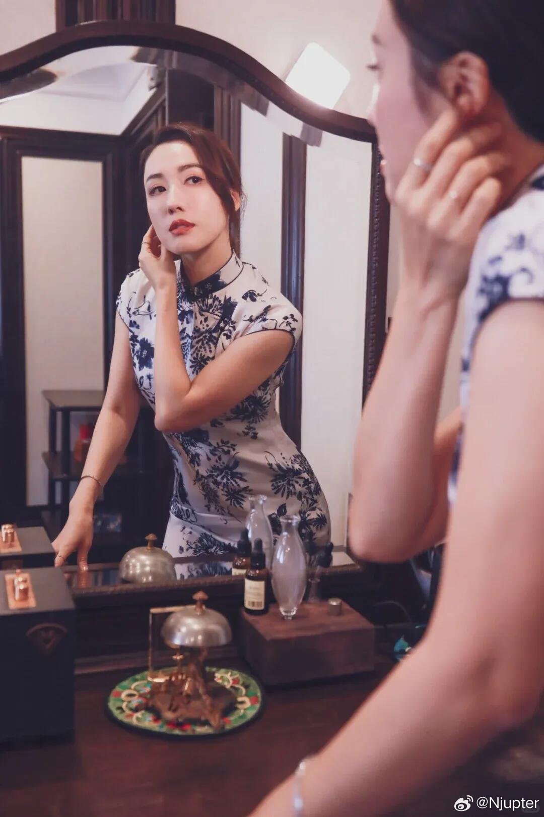 檀健次是李施嬅的指定发言人路演的小细节最能看出人品，檀健次敏锐捕捉到李施嬅的局促