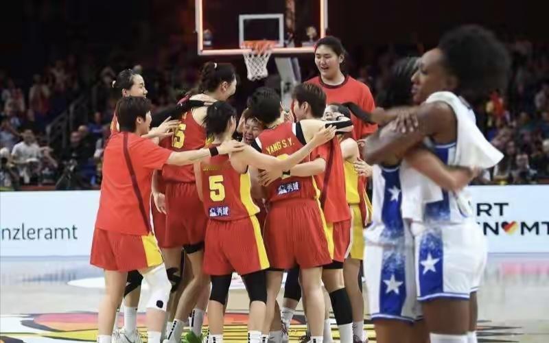 中国女篮险胜波多黎各，成八强唯一亚洲队，韩日媒体报道差距太大
中国女篮75比72