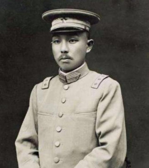 1949年蒋介石下令炸毁重庆，面对大势已去的结果，蒋介石在重庆召开最后一次军事会