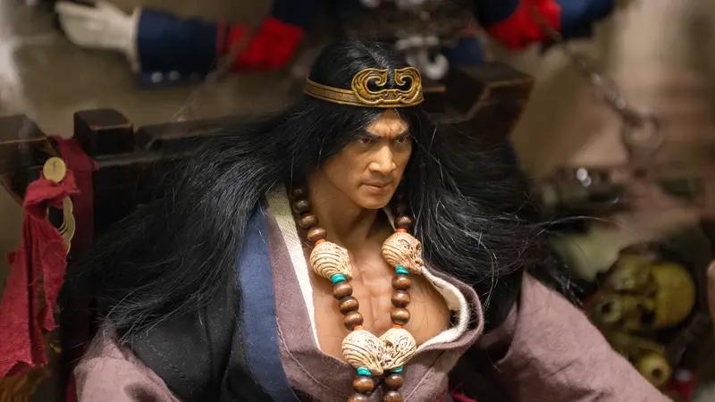 武松高大、英俊，潘金莲一见便想入非非。潘金莲对武松是生理性喜欢。
武大郎矮小、儒