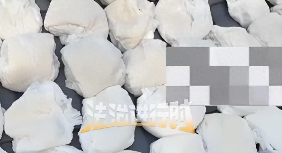 “好心办坏事！”福建，一女子发现隔壁老人，总是把孙女用过的纸尿裤晒干后再次使用，