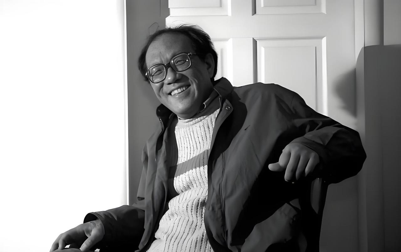 每个人的童年都有一个严肃的结尾，大约都是突然面对了一个严峻的事实，再不能睡一宿觉