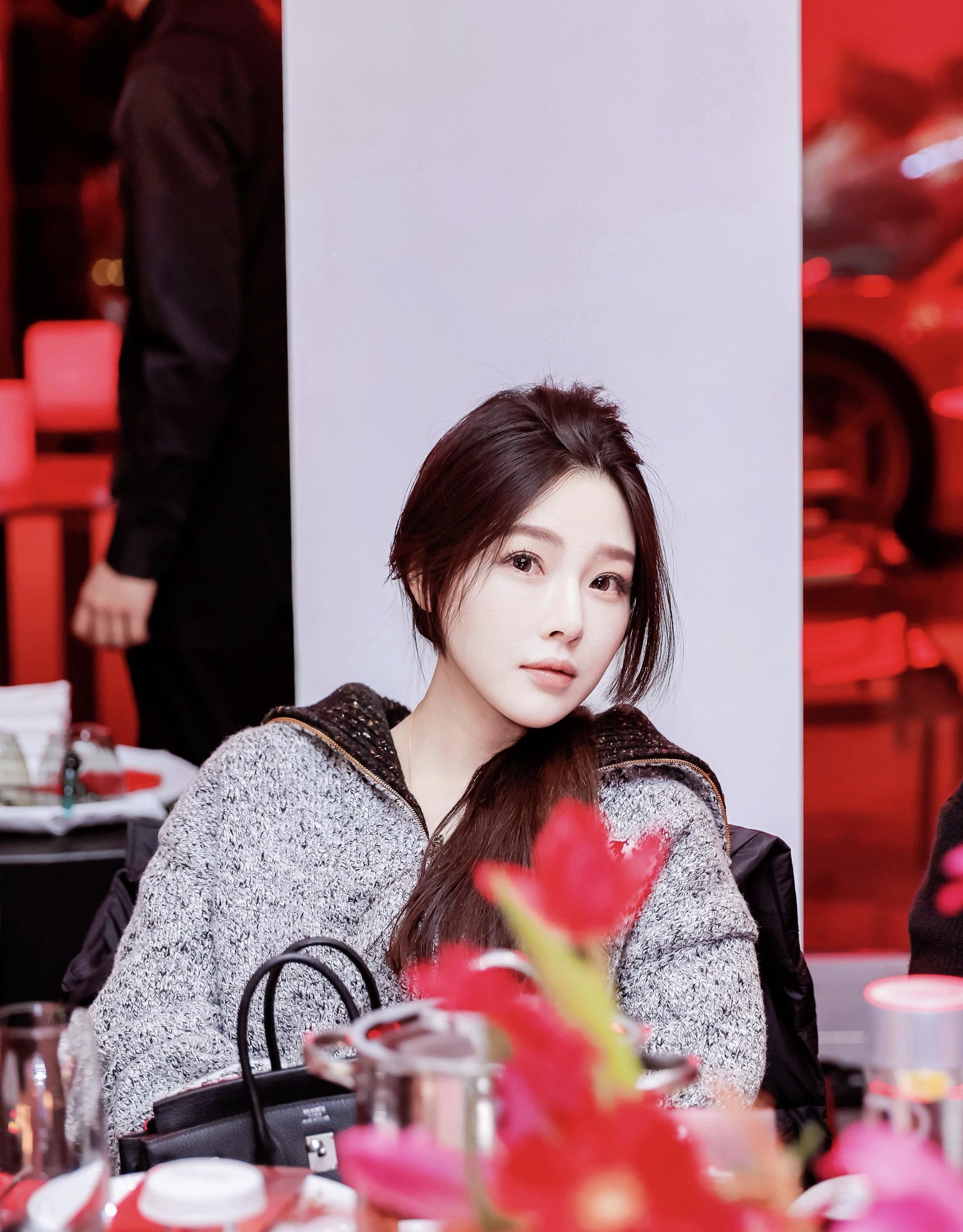 生活的本意是开心 姐妹 财神不渡怨妇🥂。