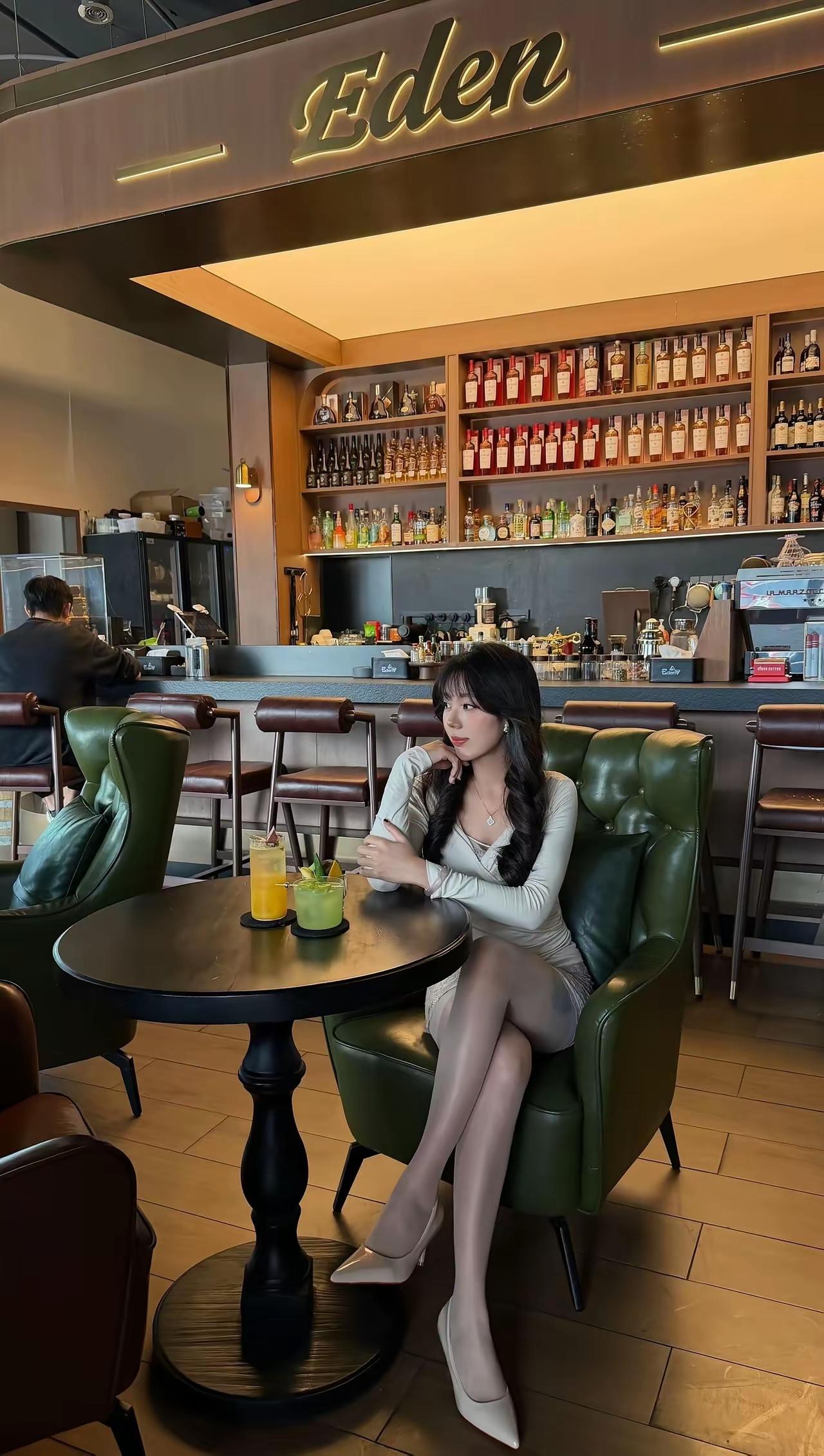 一杯咖啡，一个你