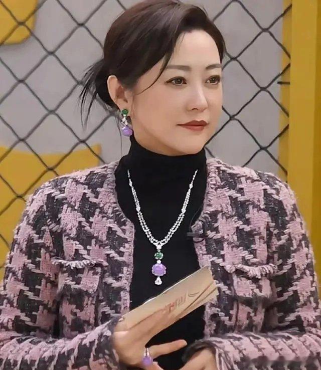 宁静郝蕾最近都被吐槽没作品，综艺咖，好多人太高估郝蕾了，获奖的，就一个金马女配而