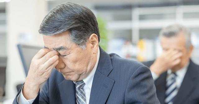 中国人口形势有多严峻？1000万大学生太多，1000万新生儿太少，35岁找工作嫌