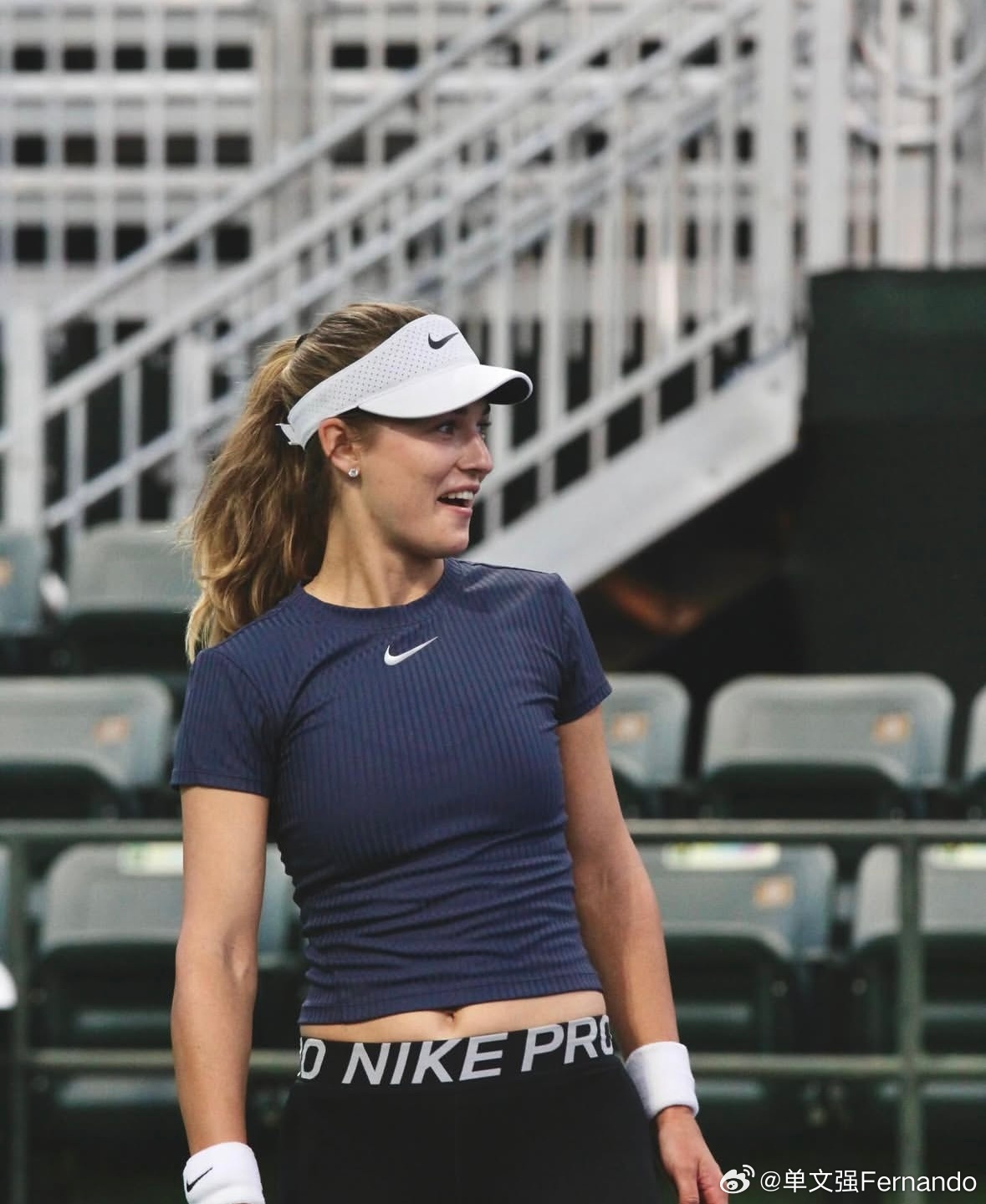 卡琳斯卡娅！印第安维尔斯1000赛训练图Anna挺开心wta