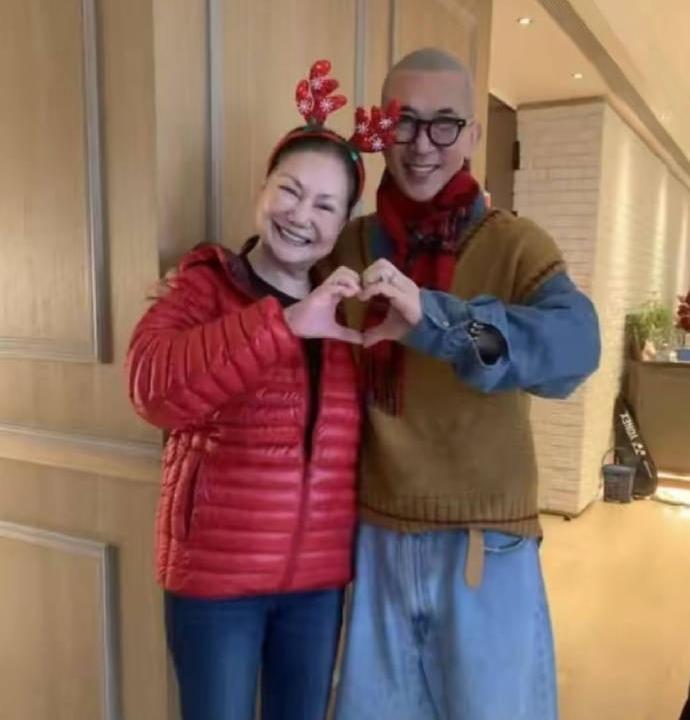 现在骂具俊晔是不是还太早？
说不定最后他真会把分到的钱给S妈[捂脸]

他之前说
