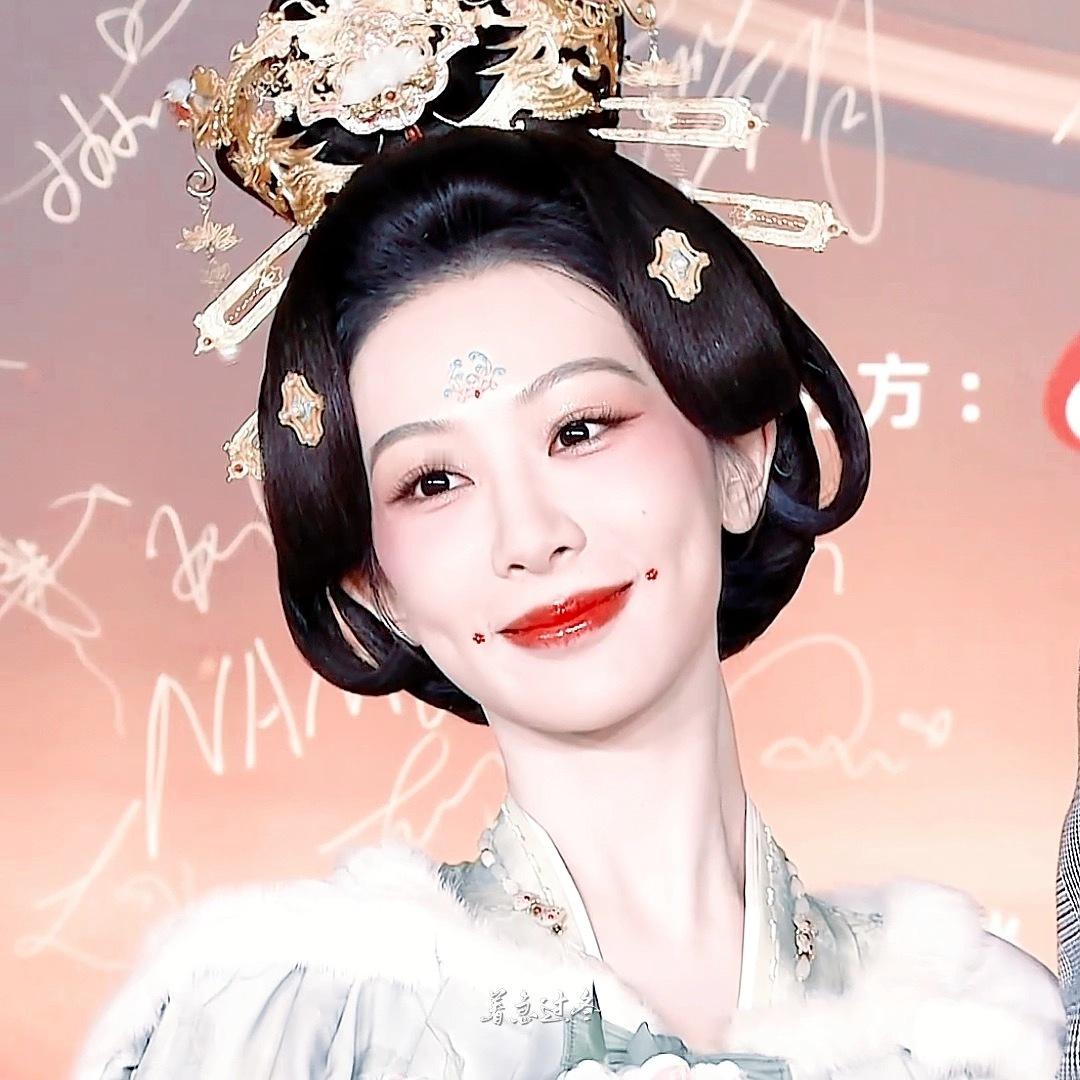 太美了芳芳。。。。 