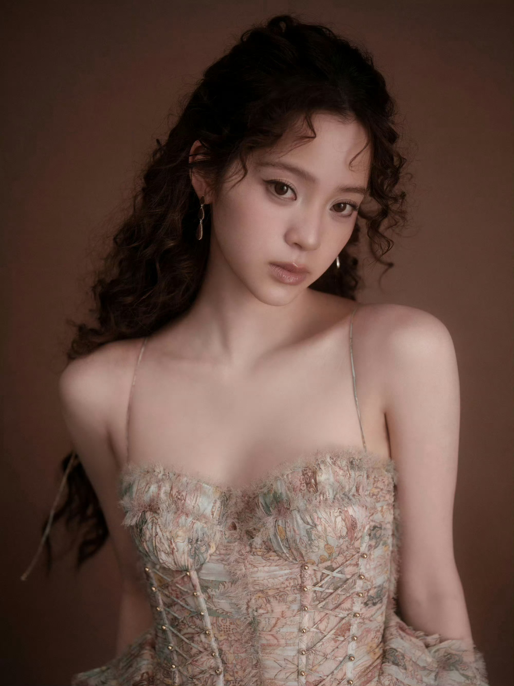 欧阳娜娜遇到了最宠她的哥哥谁被汪苏泷对欧阳娜娜的宠爱戳中了！宠妹妹的100种方式