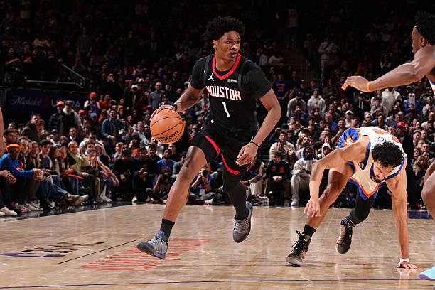 阿门在最近7场比赛中的单场最高得分只是16分，他在最近3场比赛中的最高得分只是1