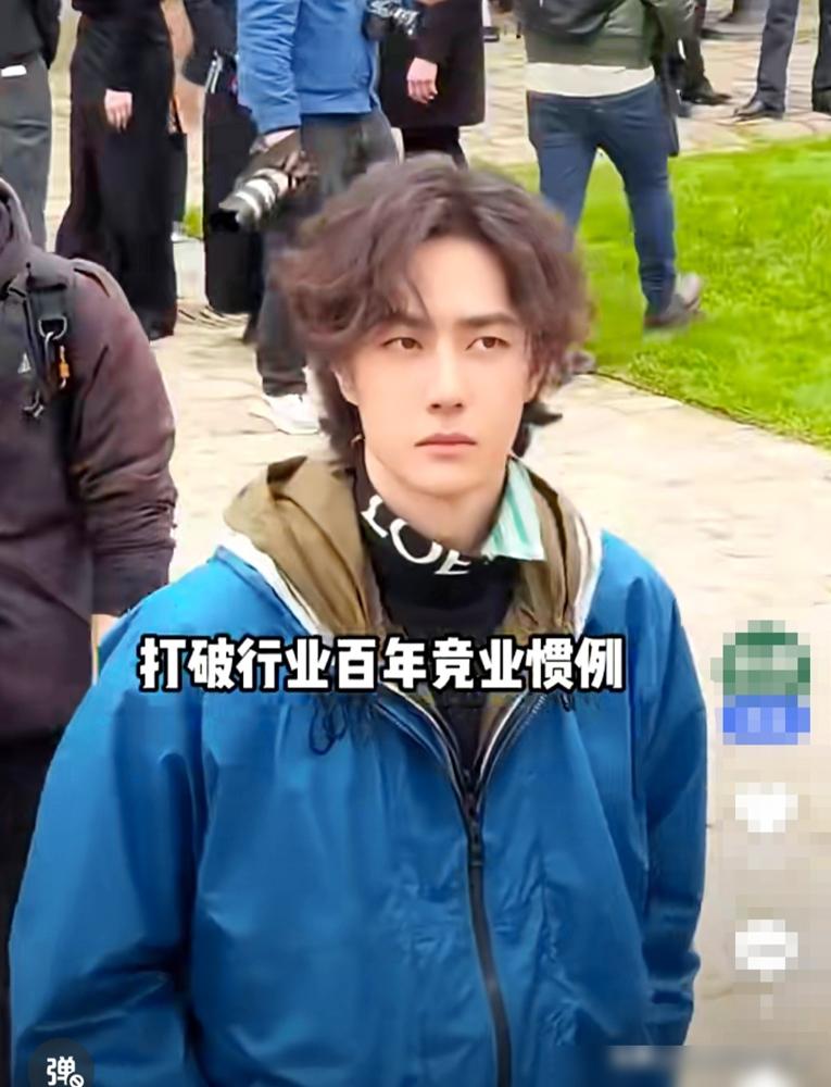 王一博被嘲“玩物丧志”两年，他却把三大顶奢品牌全攥在手里！
 
深陷无人理解的攀