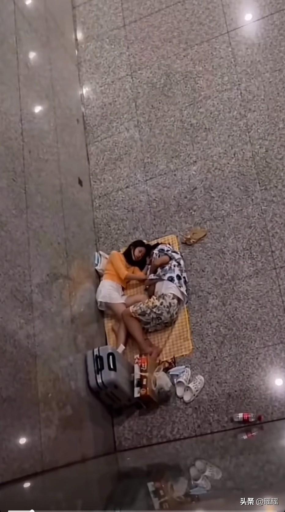 男人真的爱一个女人，绝对不会让她睡街边。