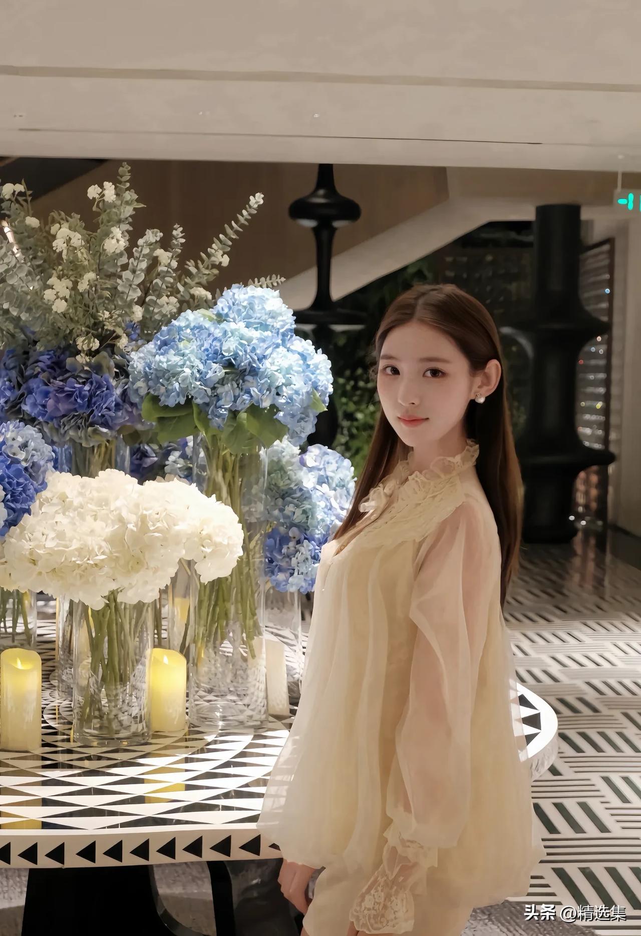 优雅蓝白花海，浪漫时光定格