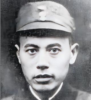 1939年6月，震惊中外的“平江惨案”爆发，国民党第二十七集团军特务营包围了新四