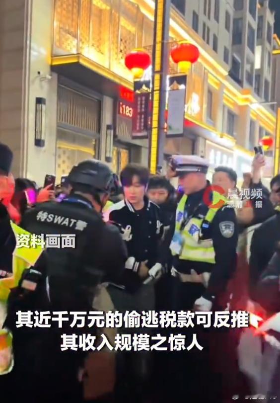 一个探店博主为何能偷税近千万 这么大个网红，一年少说一个小目标。900w不舍得？