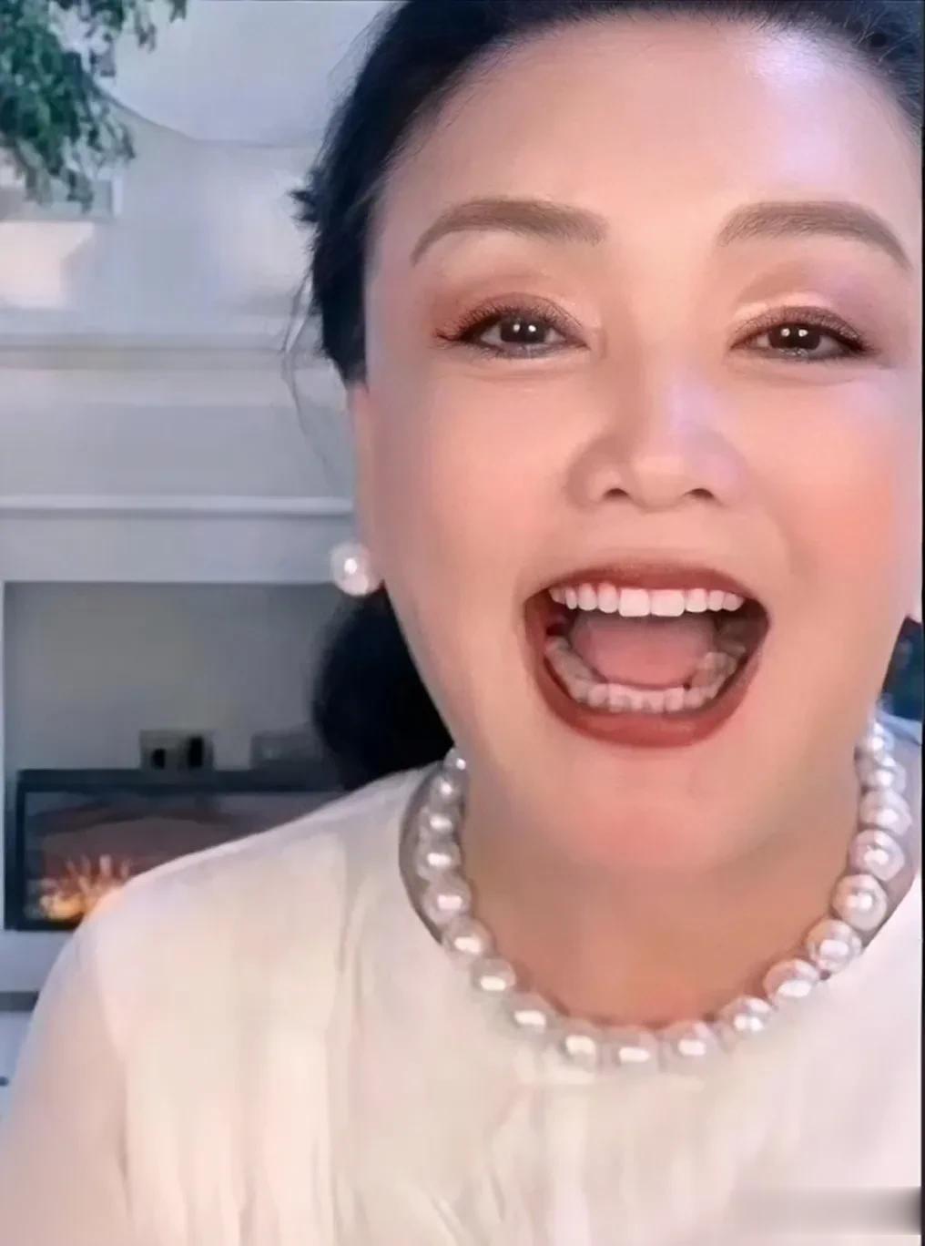 具俊晔真的跑路了？

2天前，张兰在直播间兴奋的说:“那个浑身没毛的光头已经跑了