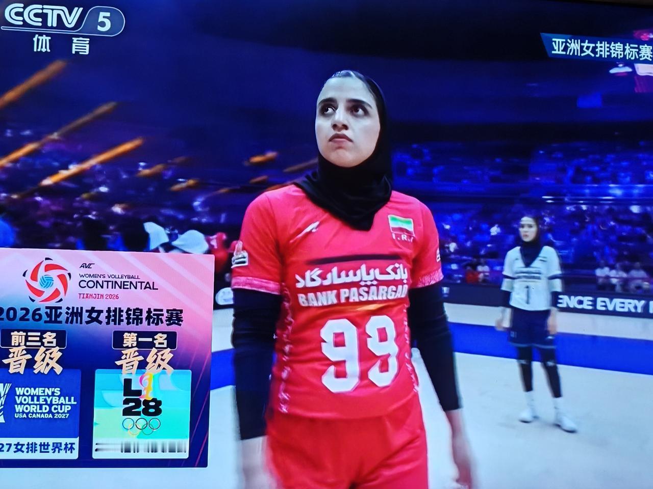 2026年8月29日女排亚锦赛半决赛，中国女排对阵伊朗女排，前两局中国女排25：